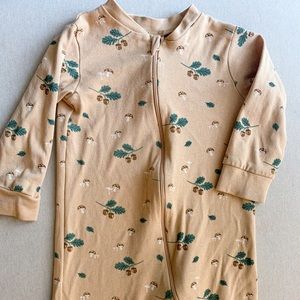 Kappahl Acorn and Mushroom Pajamas| 9-12m|GUC